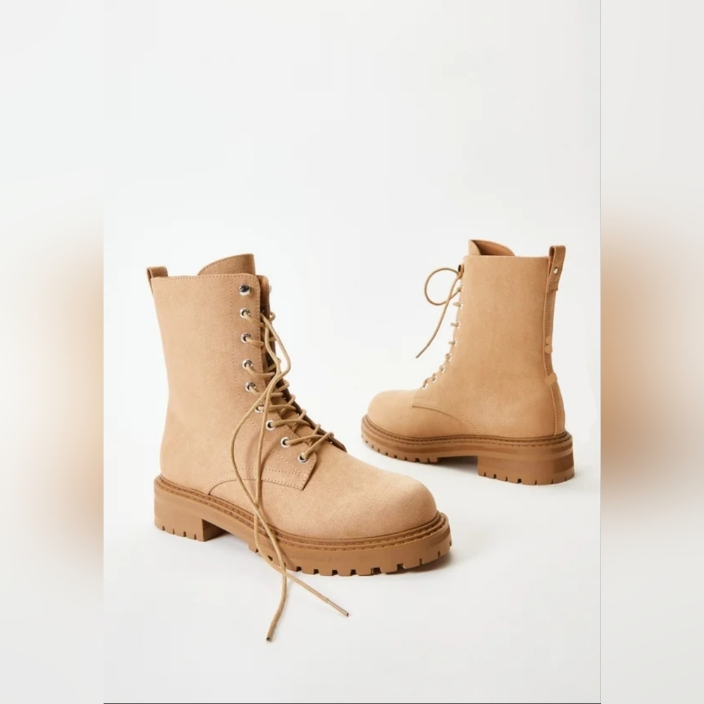 Briar Lace Up Booties - Size *8.5